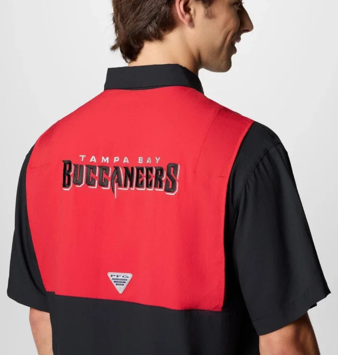 Camisa de manga corta con bloques de color PFG Tamiami™ para hombre – Tampa Bay Buccaneers Camisa de manga corta con bloques de color PFG Tamiami™ para hombre – Tampa Bay Buccaneers
