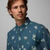 Camisa de manga corta estampada Rapid Rivers™ para hombre – Tall