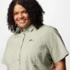 Camisa de manga corta tejida Brea Falls™ para mujer – Talla grande