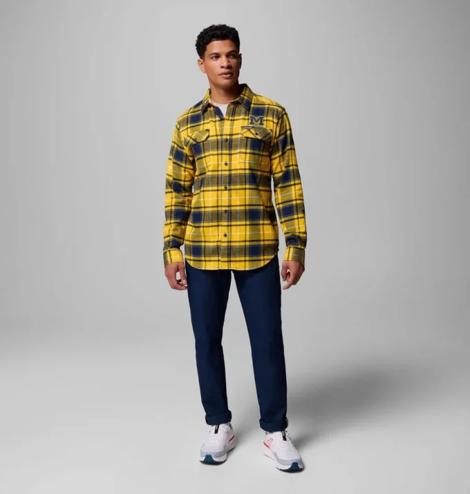 Camisa de manga larga de franela Collegiate Flare Gun™ para hombre – Michigan Camisa de manga larga de franela Collegiate Flare Gun™ para hombre – Michigan