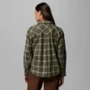 Camisa de manga larga tejida Blue Point Creek™ para mujer