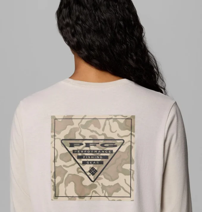 Camiseta de manga larga con estampado PFG Uncharted™ para mujer