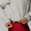 Camiseta de manga larga con tejido de rizo francés y corte corto High Cascades™ para mujer