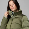Chaqueta con capucha Amaze Puff™ para mujer