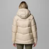 Chaqueta con capucha y plumón Cloudview™ para mujer