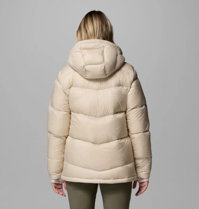 Chaqueta con capucha y plumón Cloudview™ para mujer