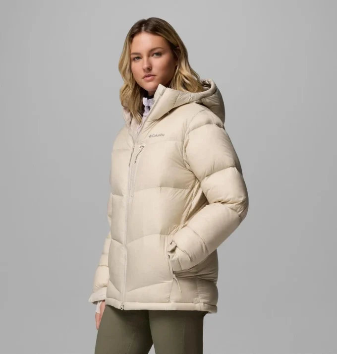 Chaqueta con capucha y plumón Cloudview™ para mujer