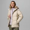 Chaqueta con capucha y plumón Cloudview™ para mujer