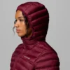 Chaqueta con capucha y plumón Corelite™ para mujer Chaqueta con capucha y plumón Corelite™ para mujer