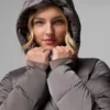 Chaqueta larga con capucha Amaze Puff™ para mujer