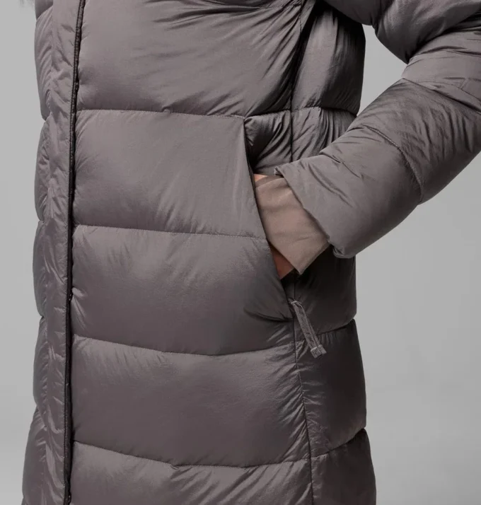 Chaqueta larga con capucha Amaze Puff™ para mujer