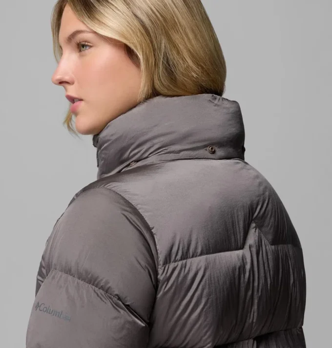 Chaqueta larga con capucha Amaze Puff™ para mujer