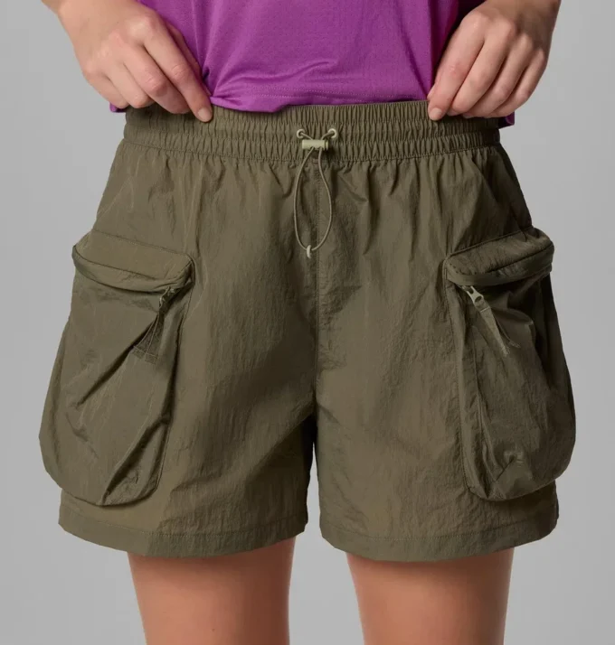 Pantalones cortos cargo Elevated View™ para mujer