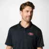 Polo PFG Low Drag Offshore™ para hombre – San Francisco 49ers Polo PFG Low Drag Offshore™ para hombre – San Francisco 49ers